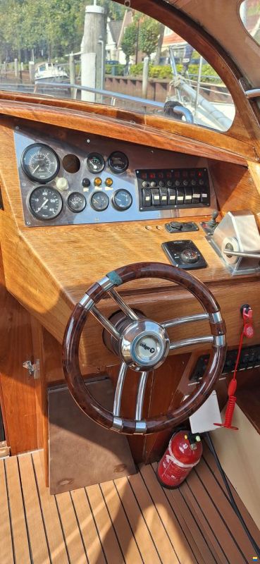 Speedboat 8.50