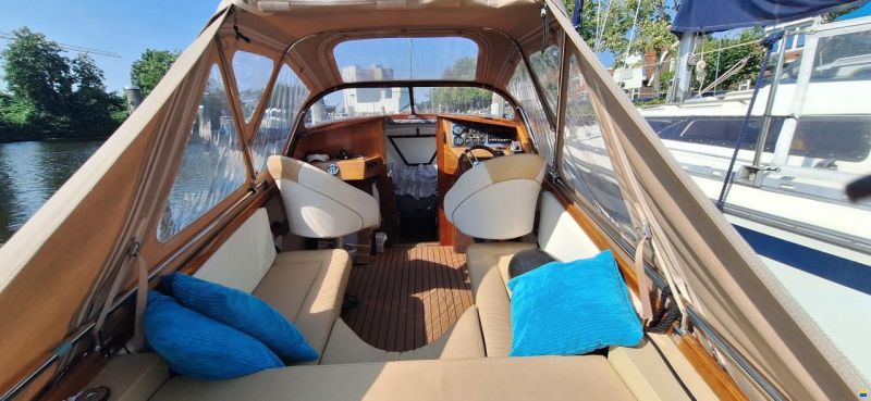 Speedboat 8.50