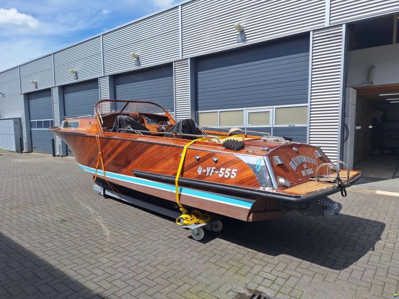Speedboat 8.50