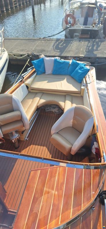Speedboat 8.50