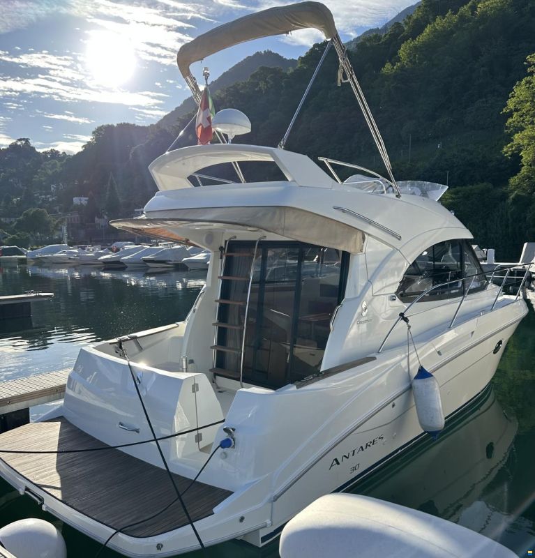 Beneteau Antares 30 Fly