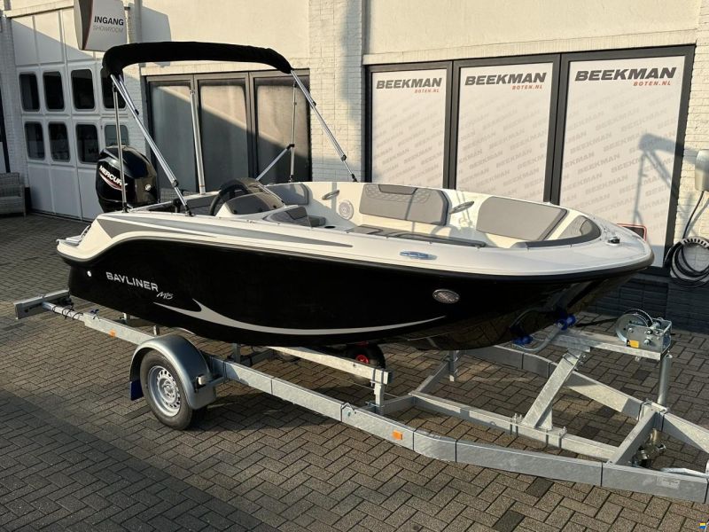 Bayliner Element M15