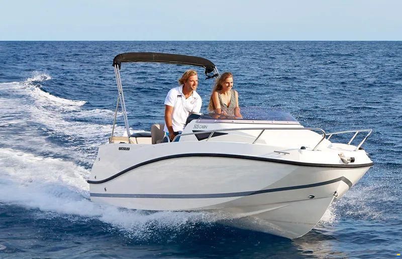 Quicksilver 505 cabin
