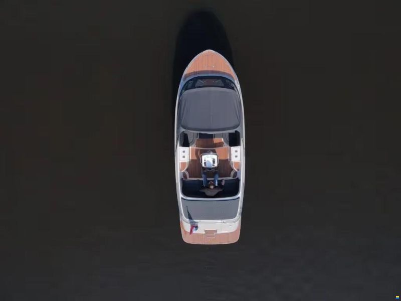 Primeur 710 Tender