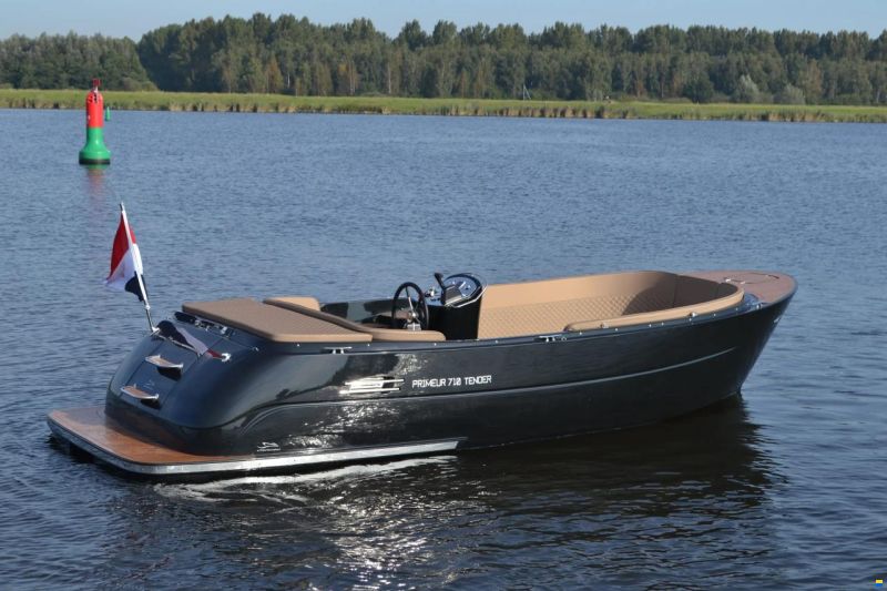 Primeur 710 Tender