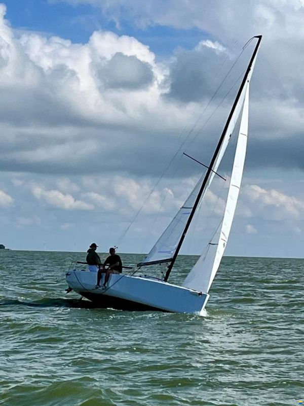 MX 700
