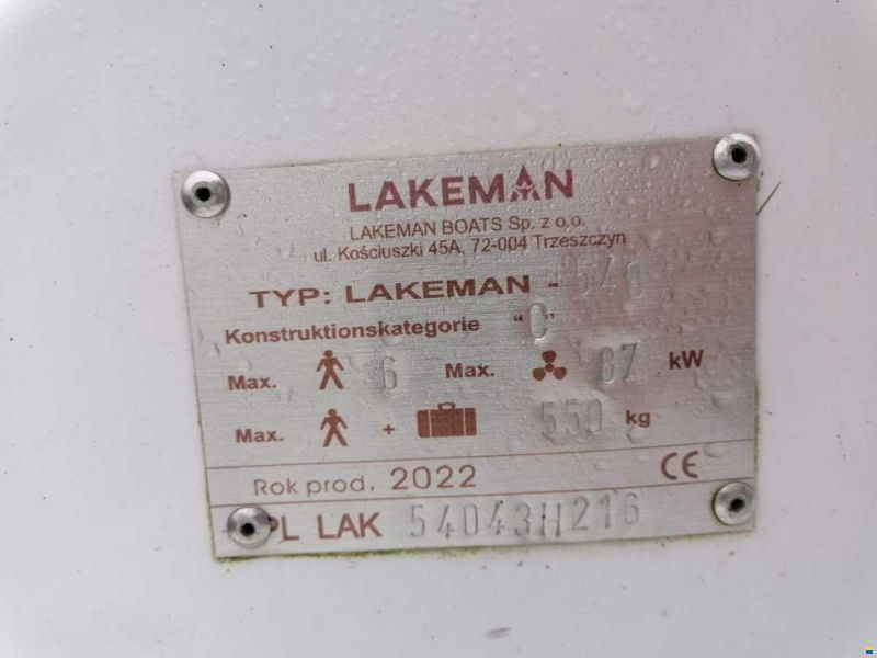 Lakeman Boats 540 Pilothouse