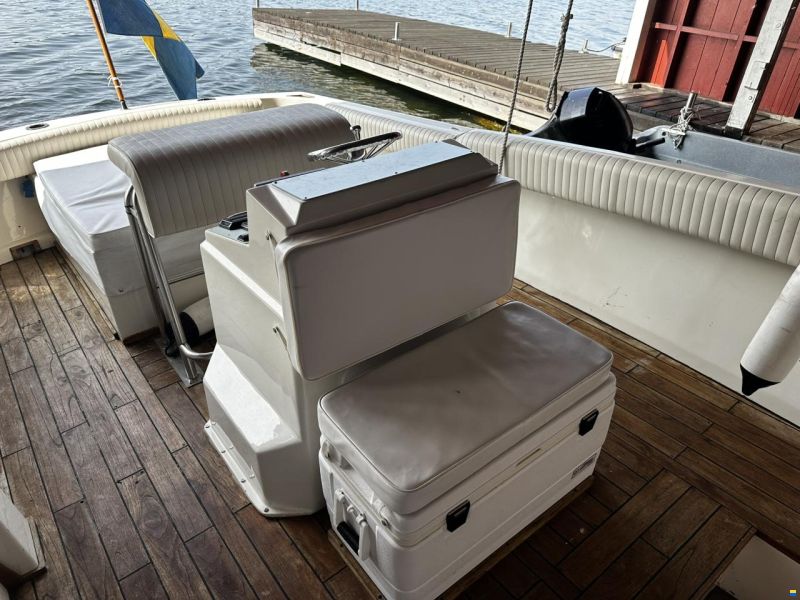 Bertram 25 Open