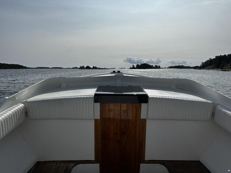 Bertram 25 Open