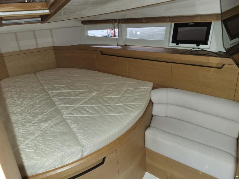 Galeon 385 HTL