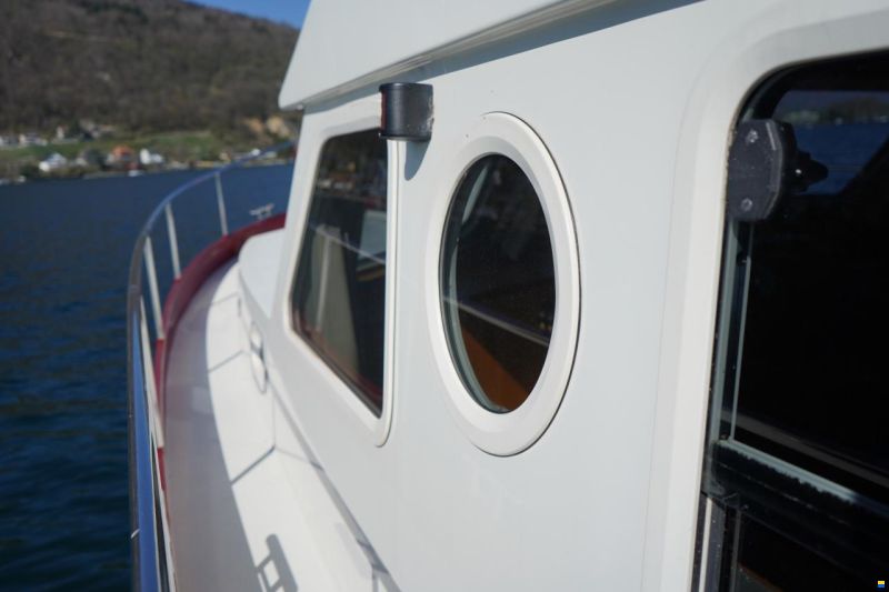 Linssen Grand Sturdy 34.9 AC "Victorinox"