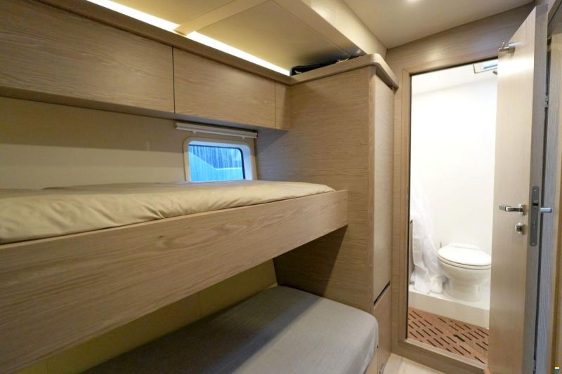 Hanse 675