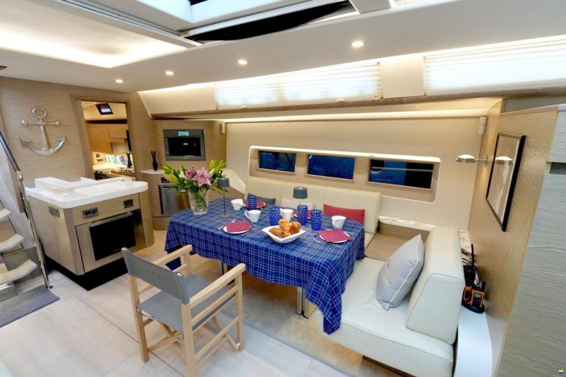 Hanse 675
