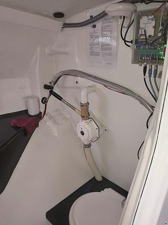 Farrier F32R-S folding trimaran