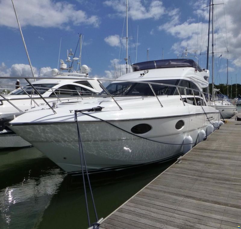 Princess 42' Fly