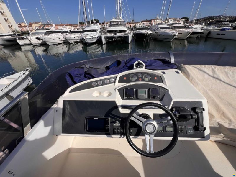 Princess 42' Fly
