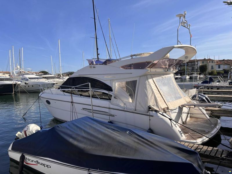 Princess 42' Fly