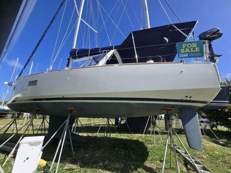 Beneteau Oceanis 38.1