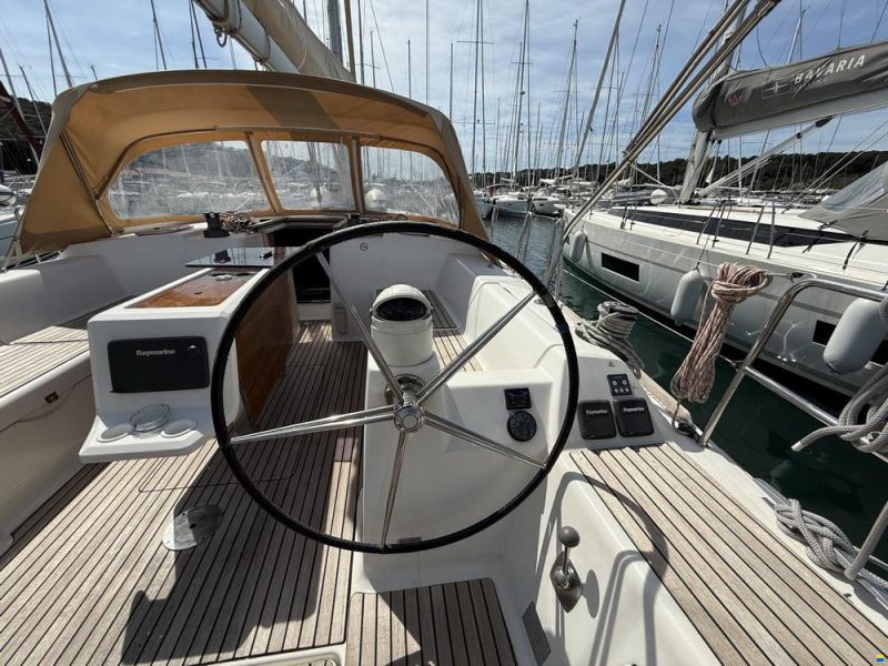 Dufour 450