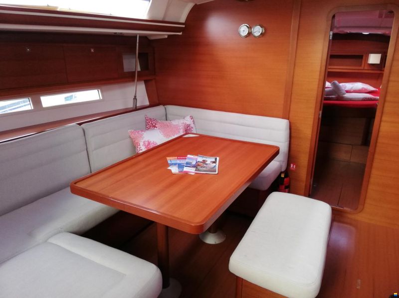 Dufour 450