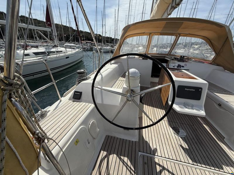 Dufour 450