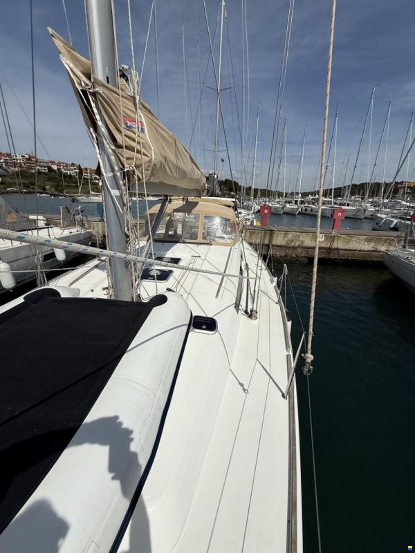 Dufour 450
