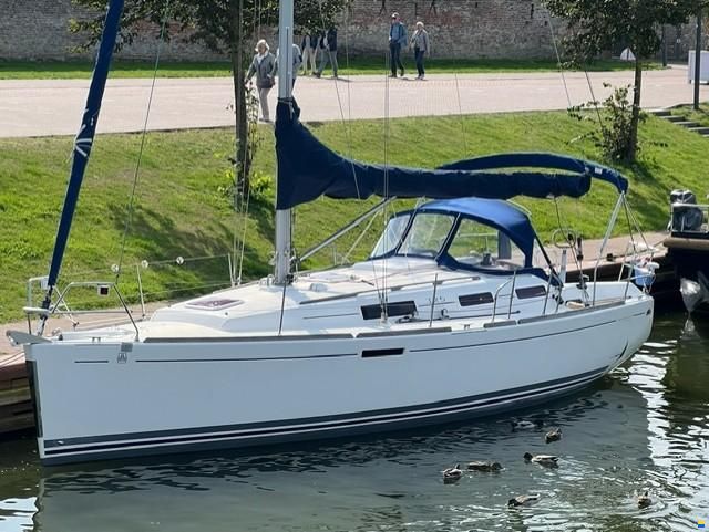 Dufour Grand Large 325