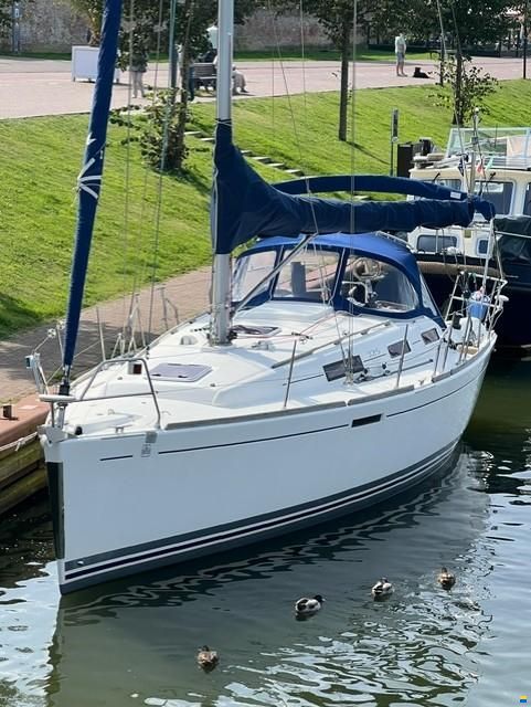 Dufour Grand Large 325