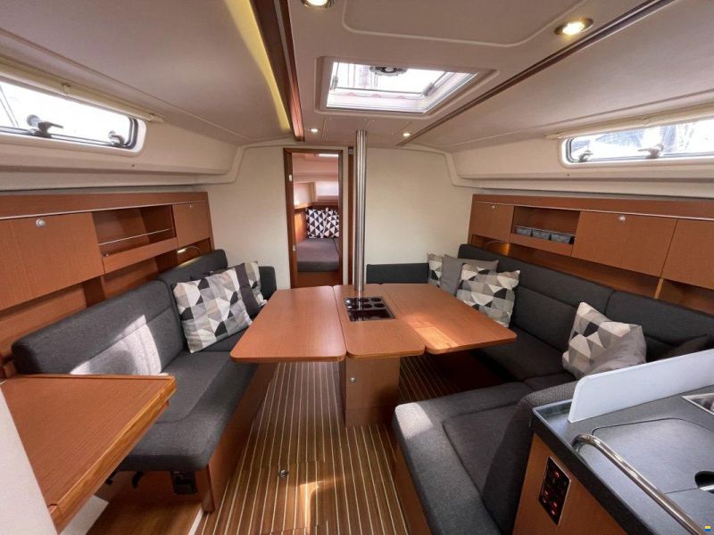 Hanse 385-3