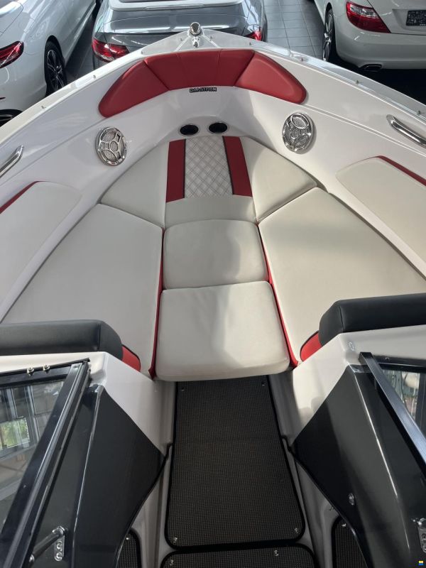 Glastron GTS 205