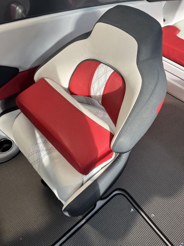 Glastron GTS 205