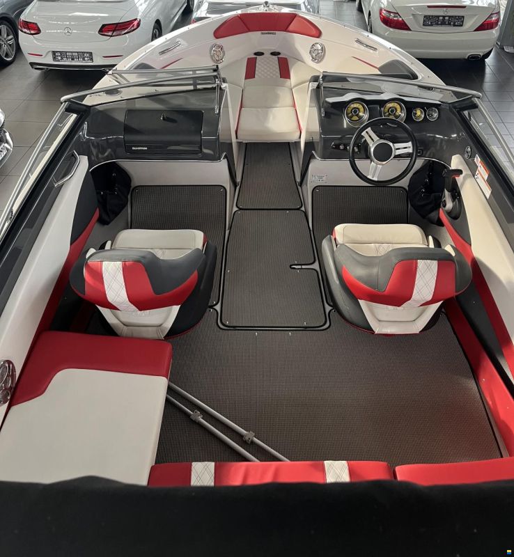 Glastron GTS 205