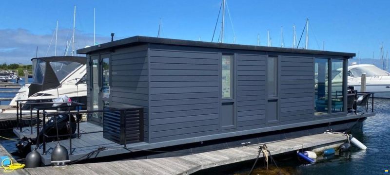 Havenlodge Castalia Houseboat Met Ligpla