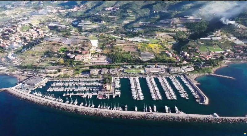 Affitto ormeg./rent berth Marina Aregai