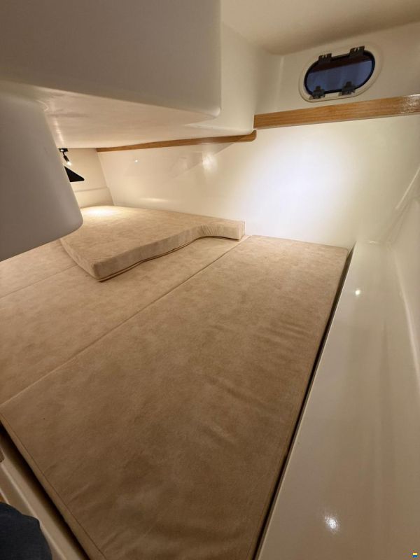 Massiv Boats Cruiser 930