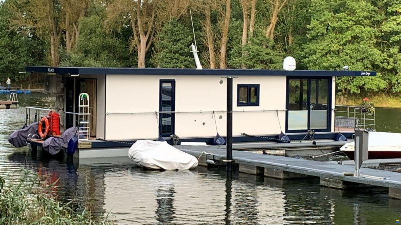 Waterbus Independent 13.5