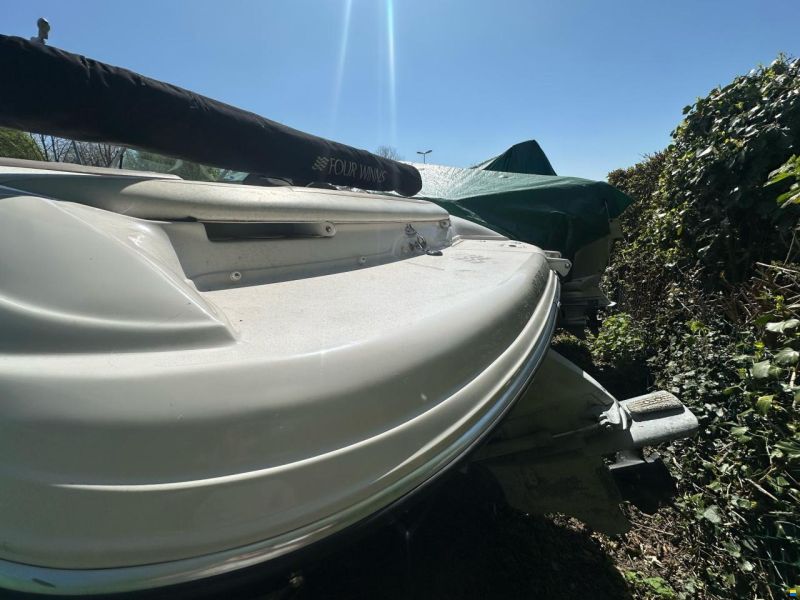 Four Winns Horizon 190