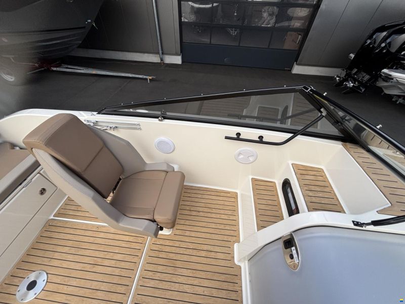 Quicksilver Activ 605 Cruiser