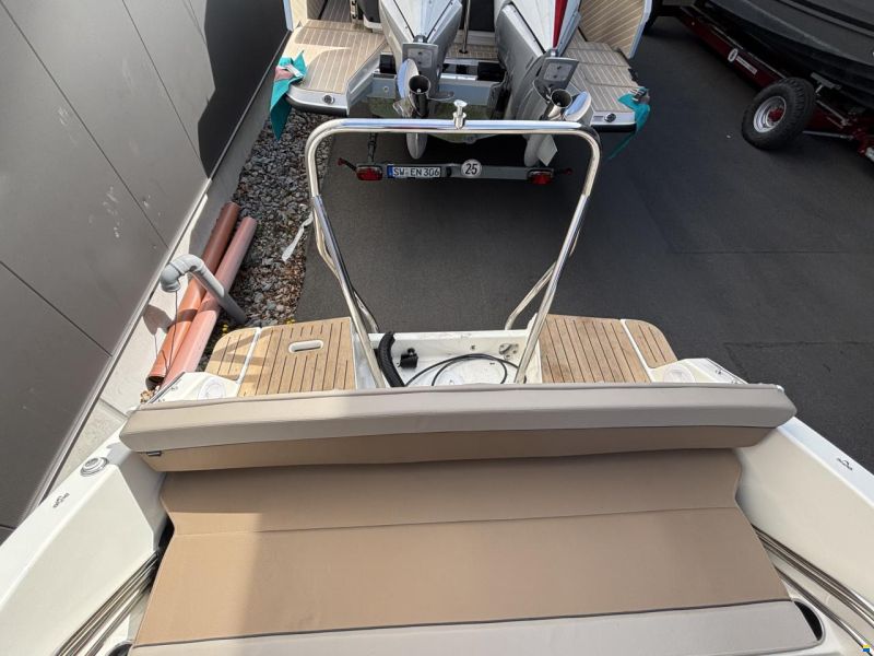 Quicksilver Activ 605 Cruiser