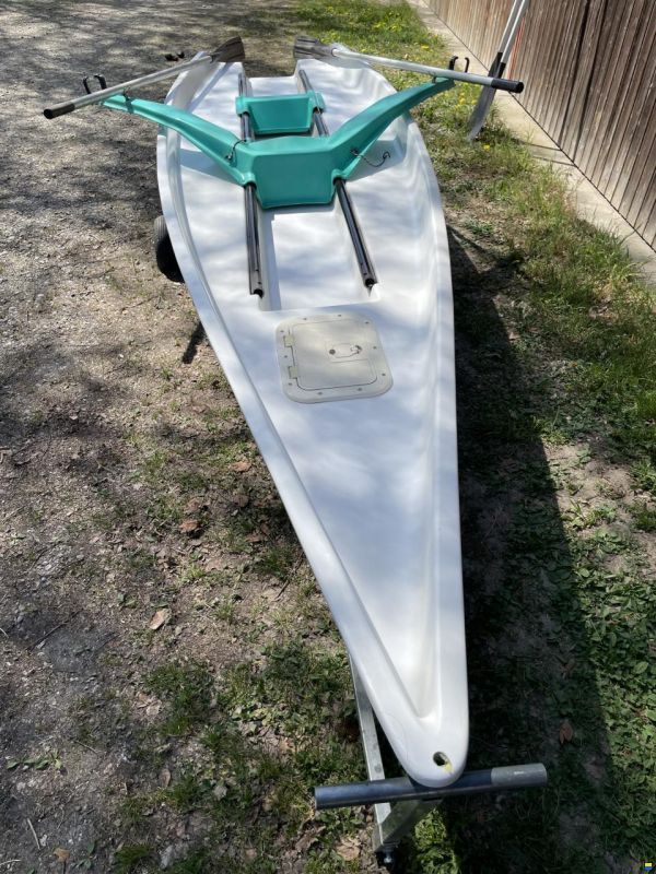 sportliches Ruderboot