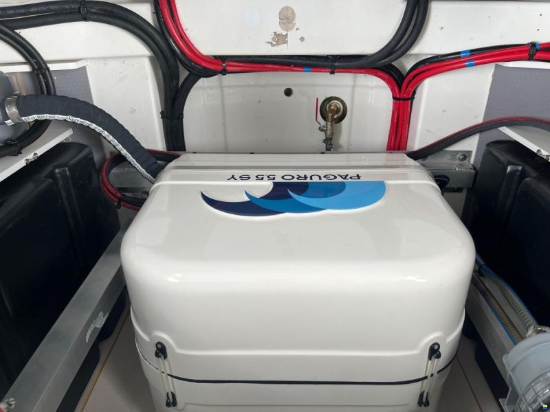 Jeanneau NC37 met slechts 87 uur!