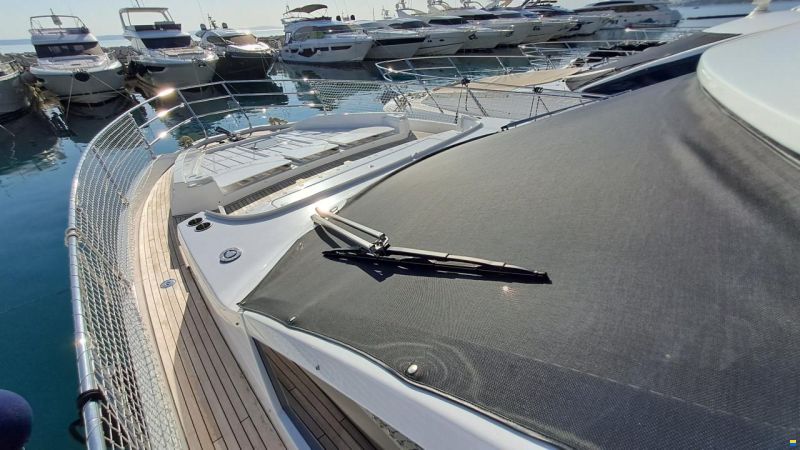 Azimut 53