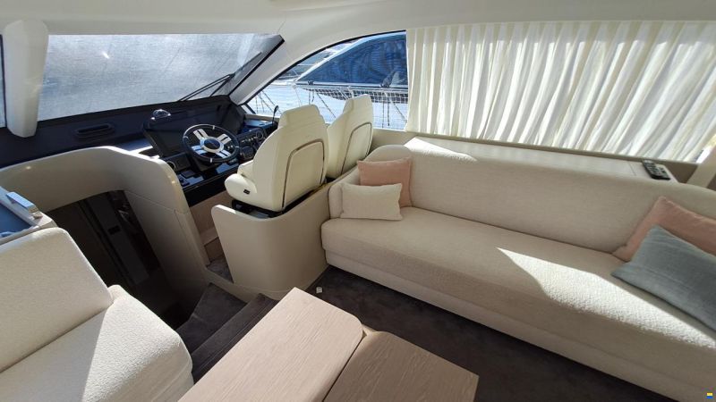 Azimut 53