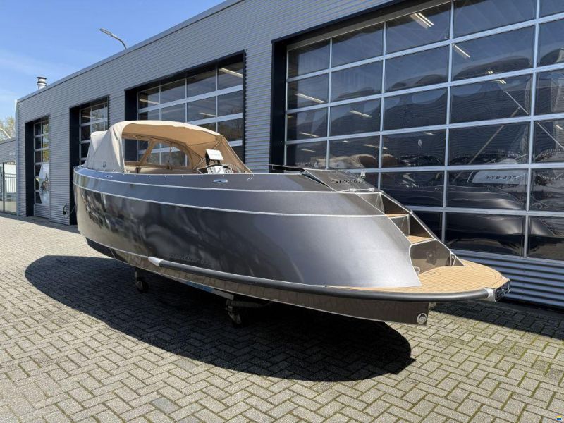 Speedster 653