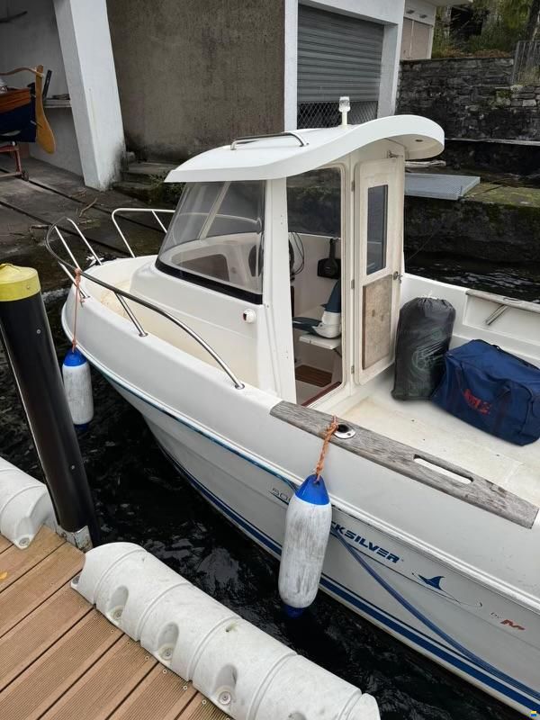 Quicksilver Pilot House