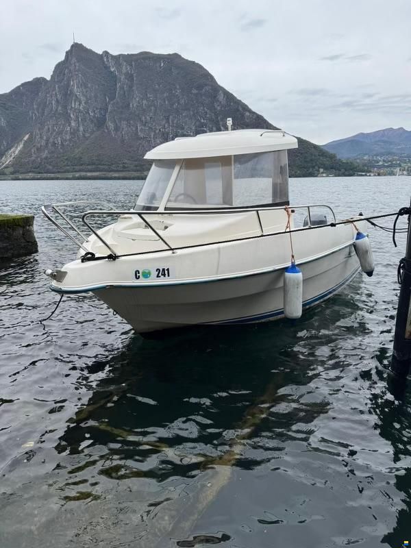 Quicksilver Pilot House