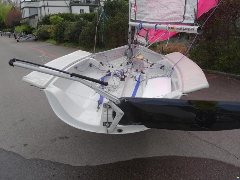 White Formula 474cm