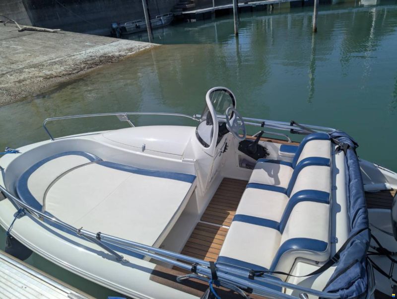 Quicksilver COMMANDER 425