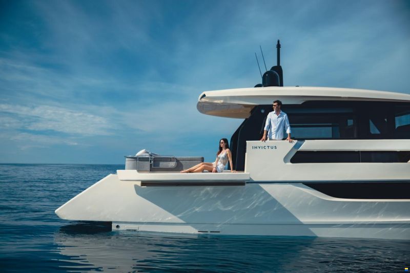 Invictus ST 550
