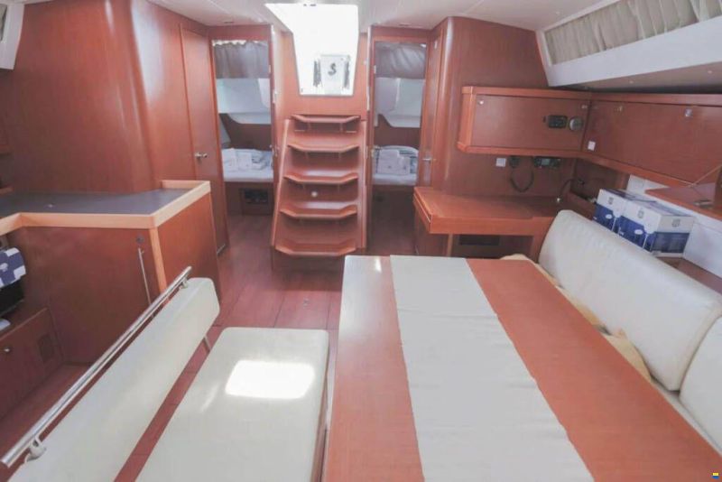 Beneteau Oceanis 48